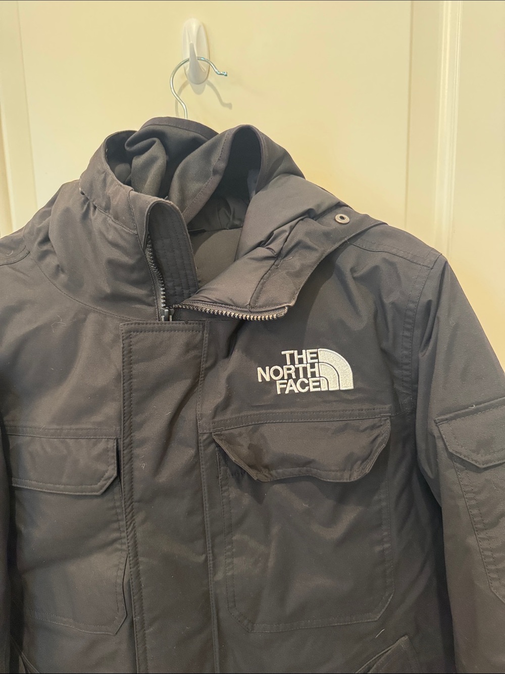 M The North Face Black Men's Hooded Puffer Jacket ski snowboarding winter coat - Picture 2 of 11